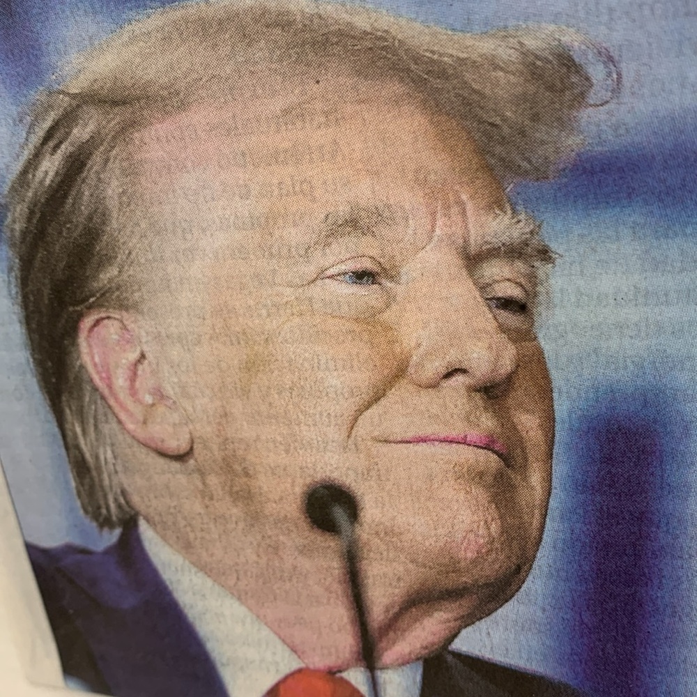 Election 2024 newspaper & magazine collectors items Kamala Harris & Trump fans - Picture 6 of 16